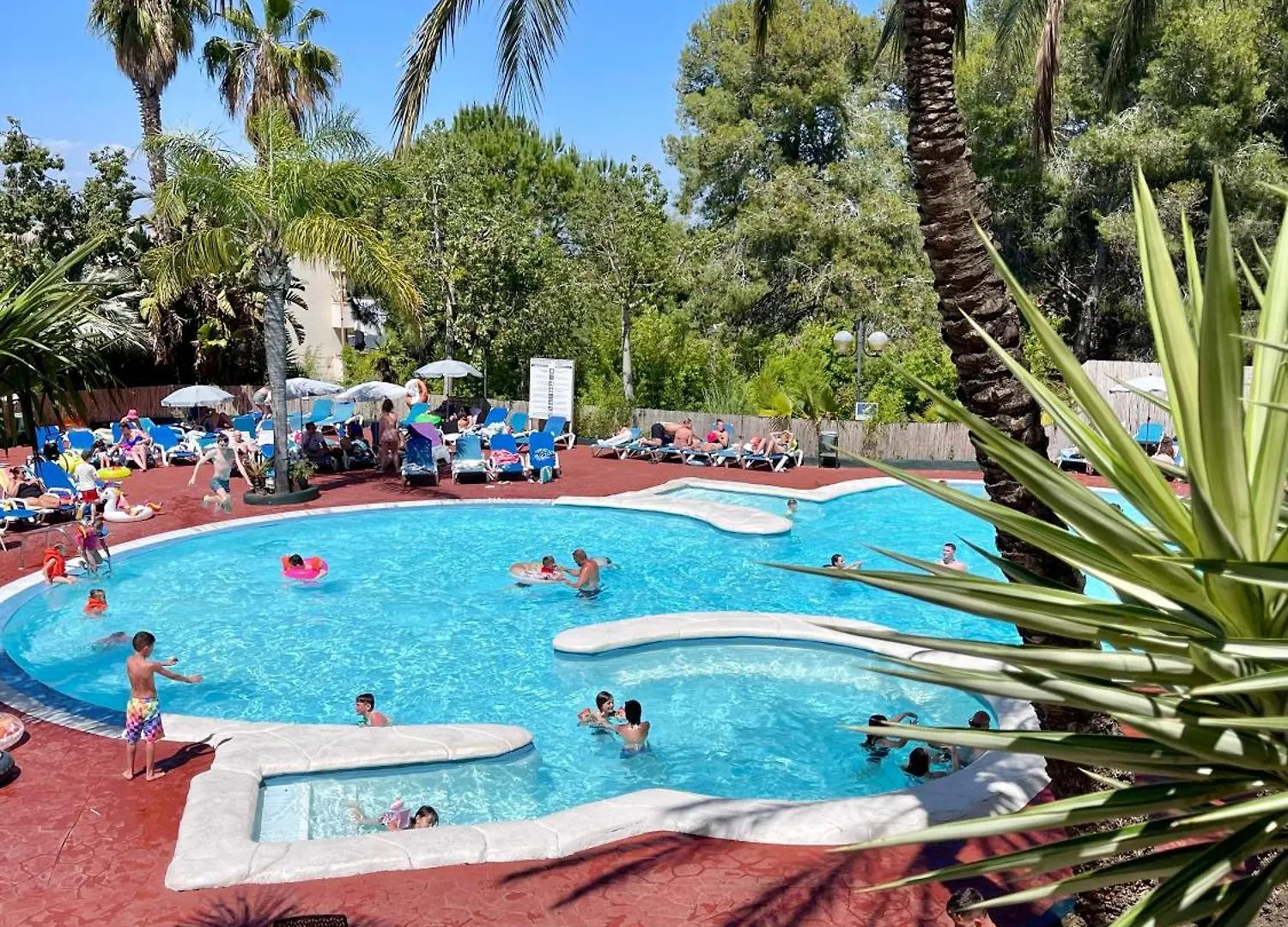 Festival Village 2 Y Piscinas Salou Spain